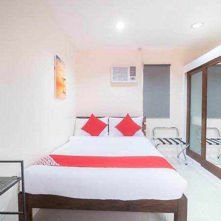Oyo 199 Solange Apartelle Davao Luaran gambar