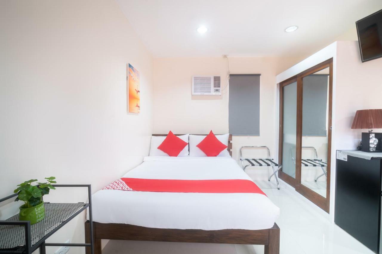 Oyo 199 Solange Apartelle Davao Luaran gambar