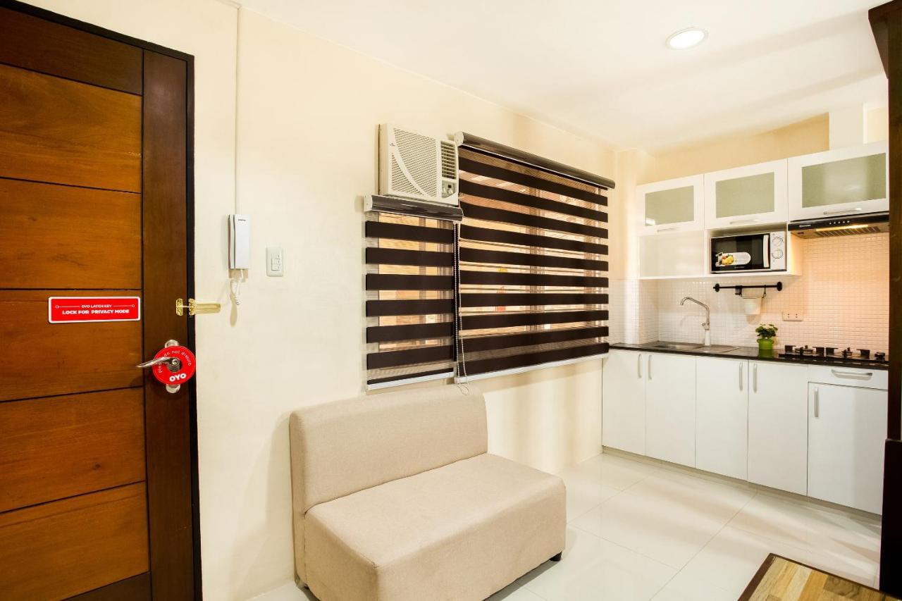 Oyo 199 Solange Apartelle Davao Luaran gambar