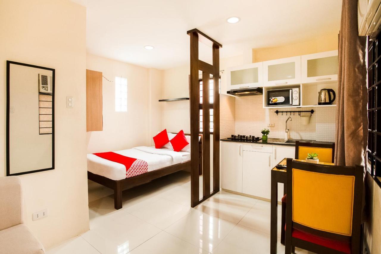 Oyo 199 Solange Apartelle Davao Luaran gambar