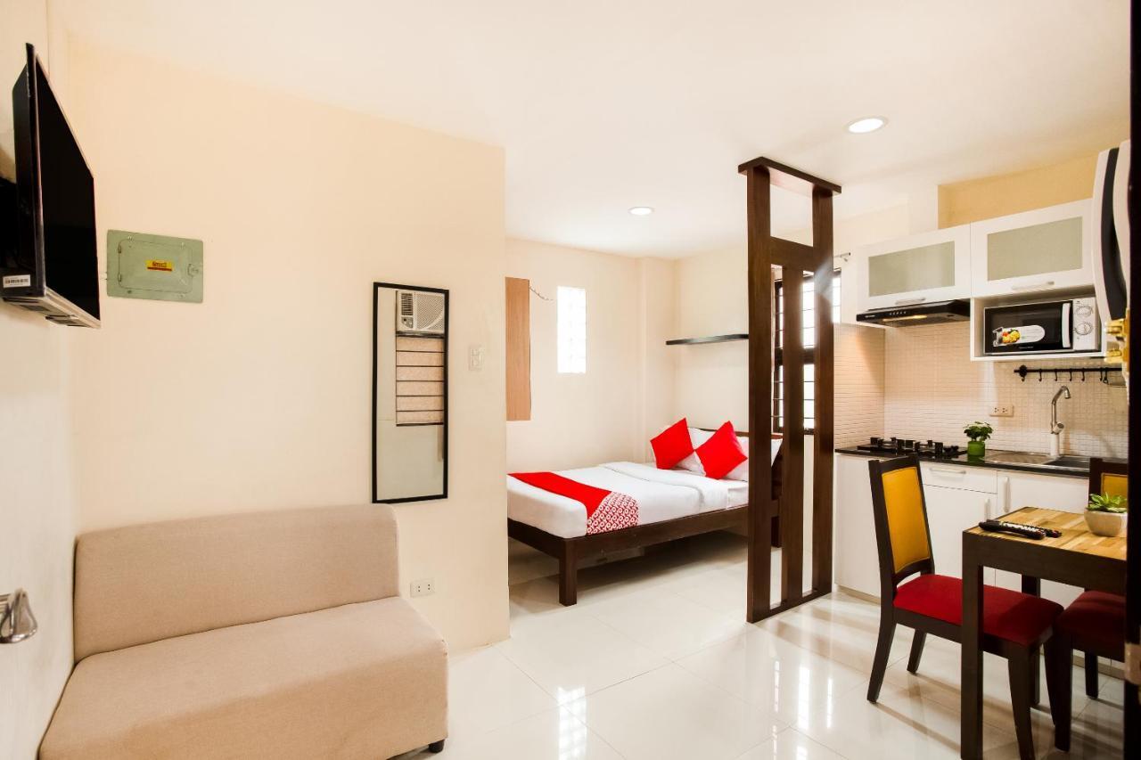 Oyo 199 Solange Apartelle Davao Luaran gambar